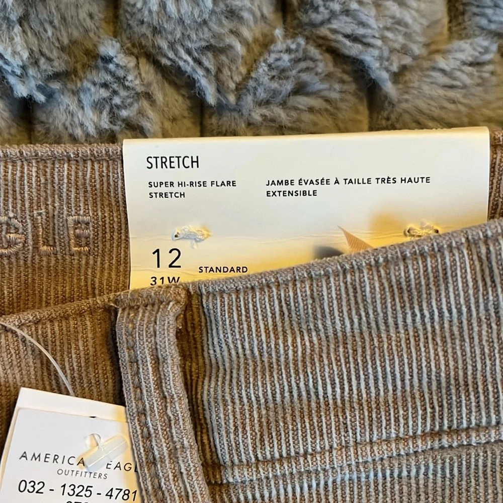 American Eagle-Super High Rise Flare - Picture 2 of 6